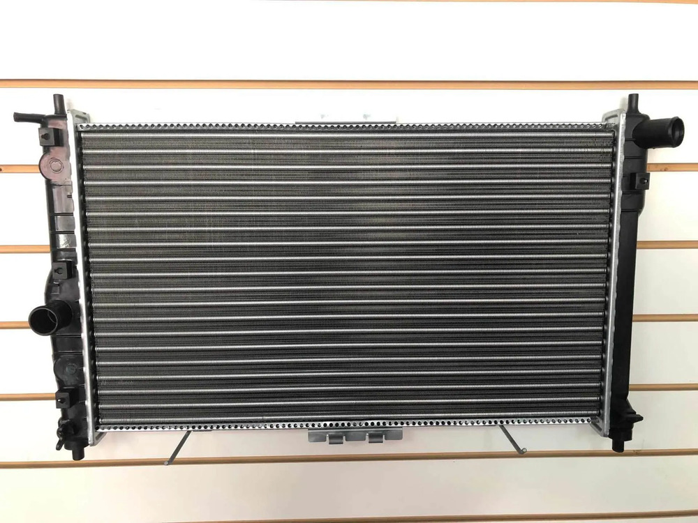 Radiador Daewo Lanos 1.6 C/a 93/98 - Imagen 2