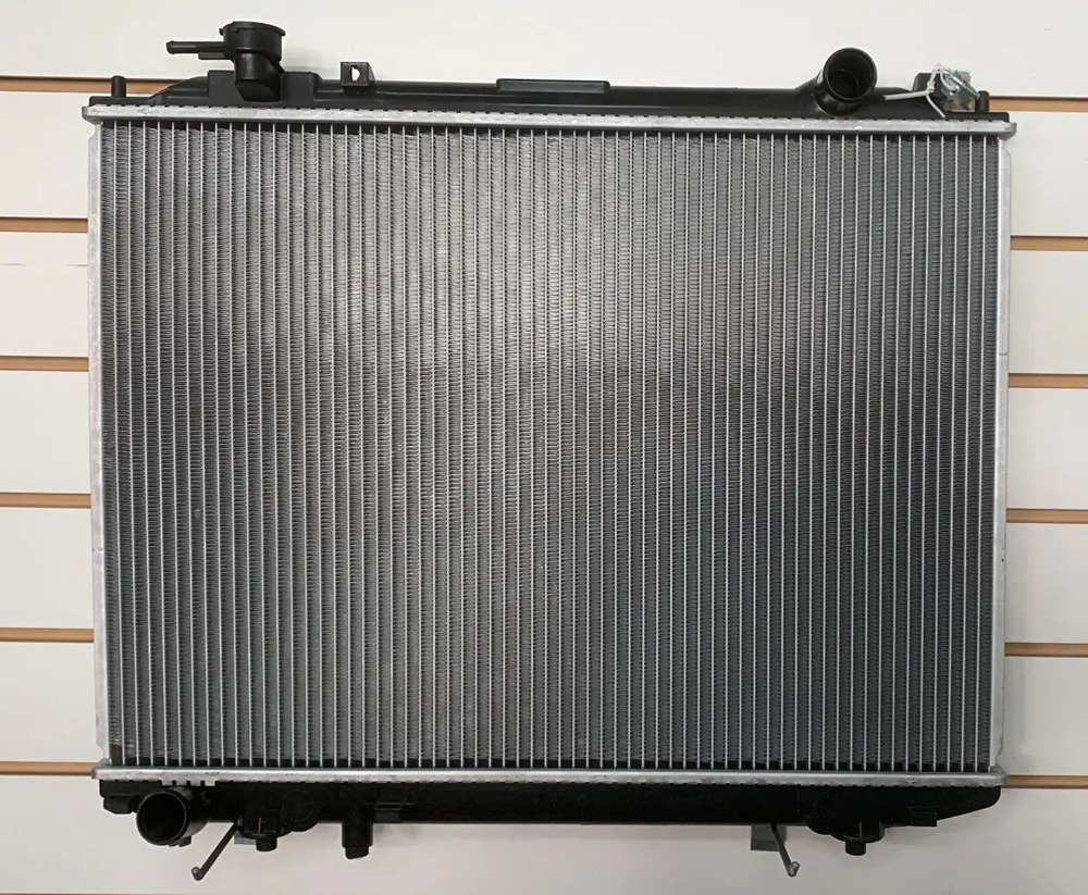 Radiador Mazda B2500 Automatica B2900 - Imagen 2