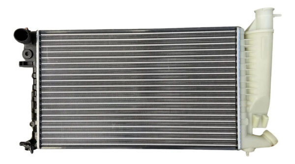 Radiador Peugeot 306 1.4 1.6 1.8 8v C/a