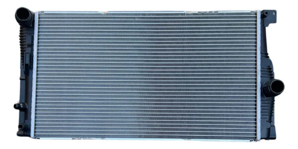 Radiador Bmw 528i Full 4 Puertas Automatico Año 2012-2016