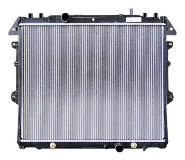 Radiador Toyota Hilux 2.5 Dx D 4x2 C/a Año 2006 -2013 Valeo