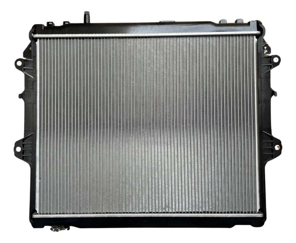Radiador Toyota Hilux 2.5 Turbo Diesel 4x2 2005/2015 Valeo - Imagen 2