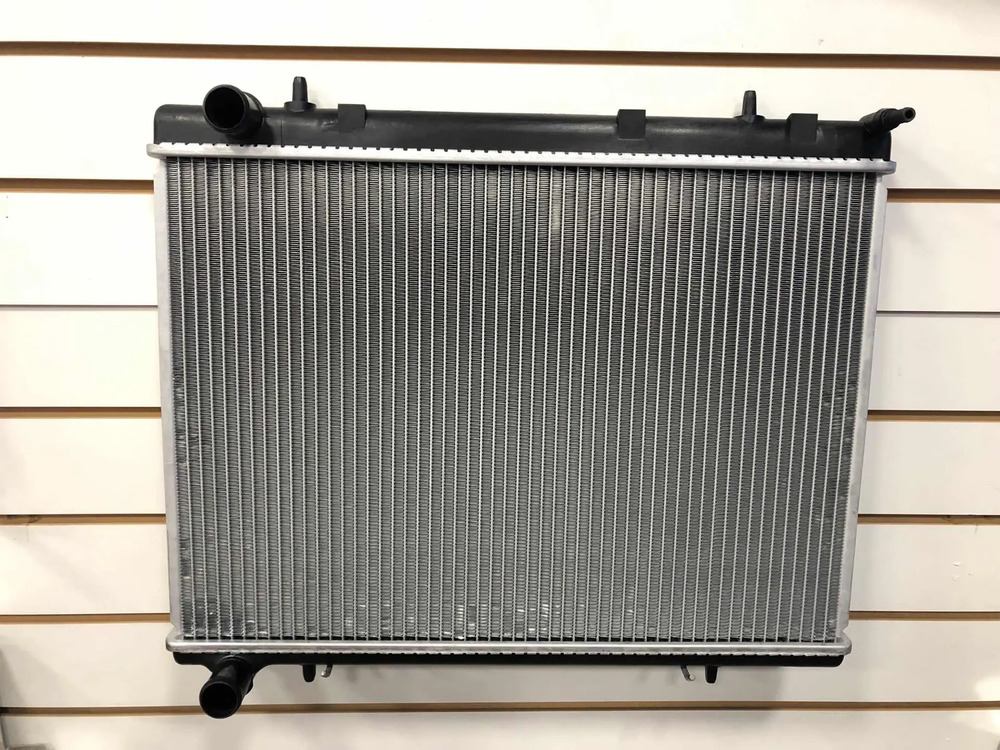 Radiador Peugeot 308 2.0 - C4 2.0 - 408 2.0 2009/2015 - Imagen 2