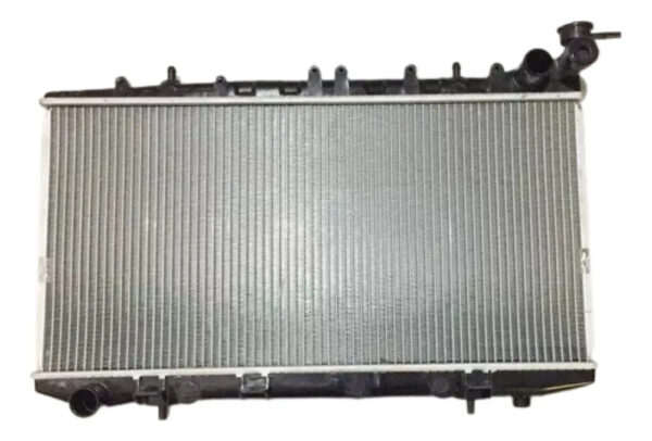 Radiador Nissan Sentra B14 Diesel C/aire Bocas De 35mm