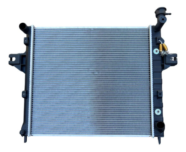 Radiador Chrysler Jeep Crhysler Laredo 4.0 Año 2005-09