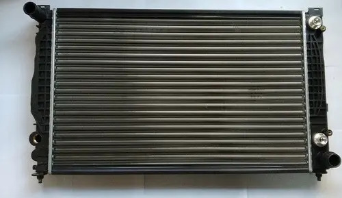 Radiador Audi A4 2.4 V6 Nafta C/a 2000/2003 - Imagen 2